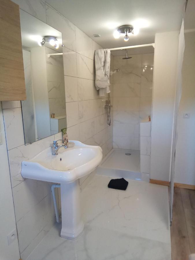 Logement De Charme Coinches Kültér fotó