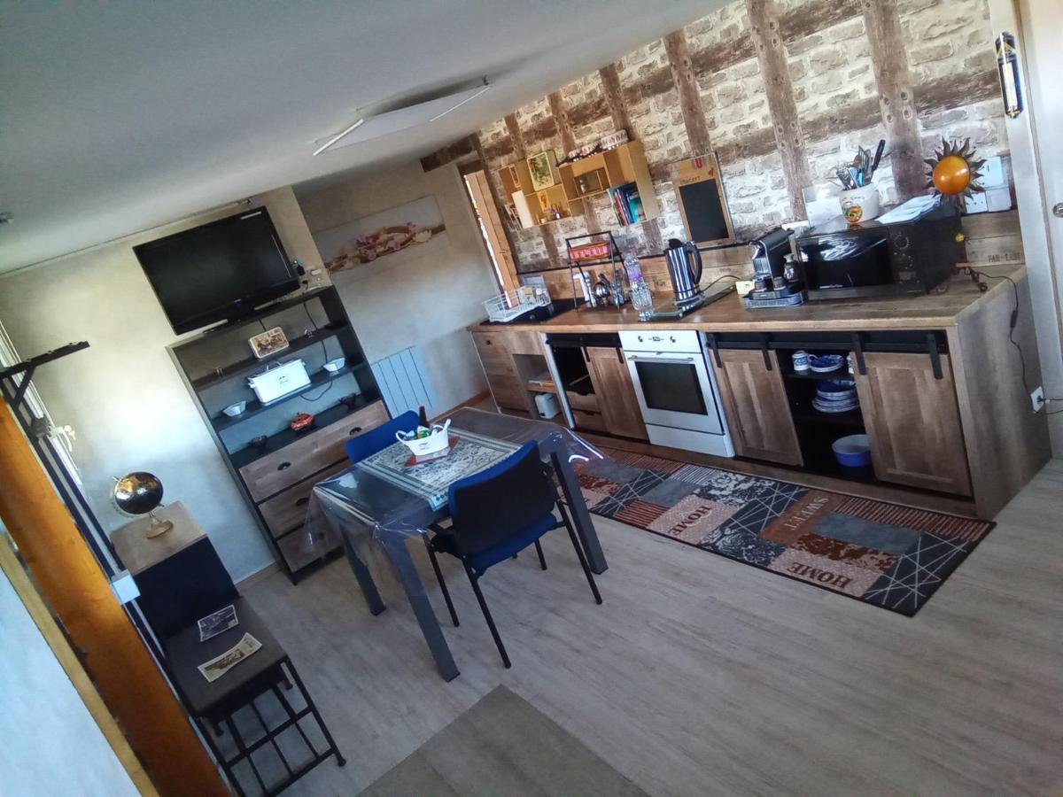 Logement De Charme Coinches Kültér fotó